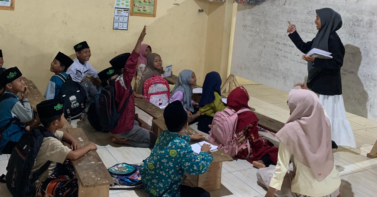 Mengajar ngaji sore Di TPQ Nurul Jannah di Desa Rogoselo