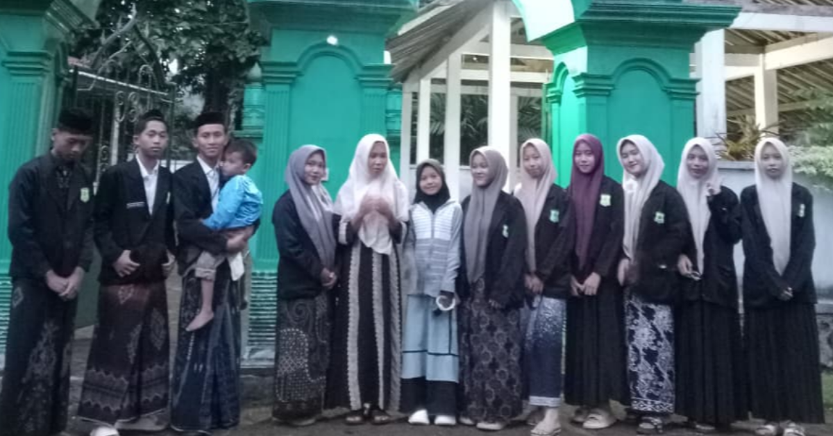 Ziarah makam wali Rogoselo