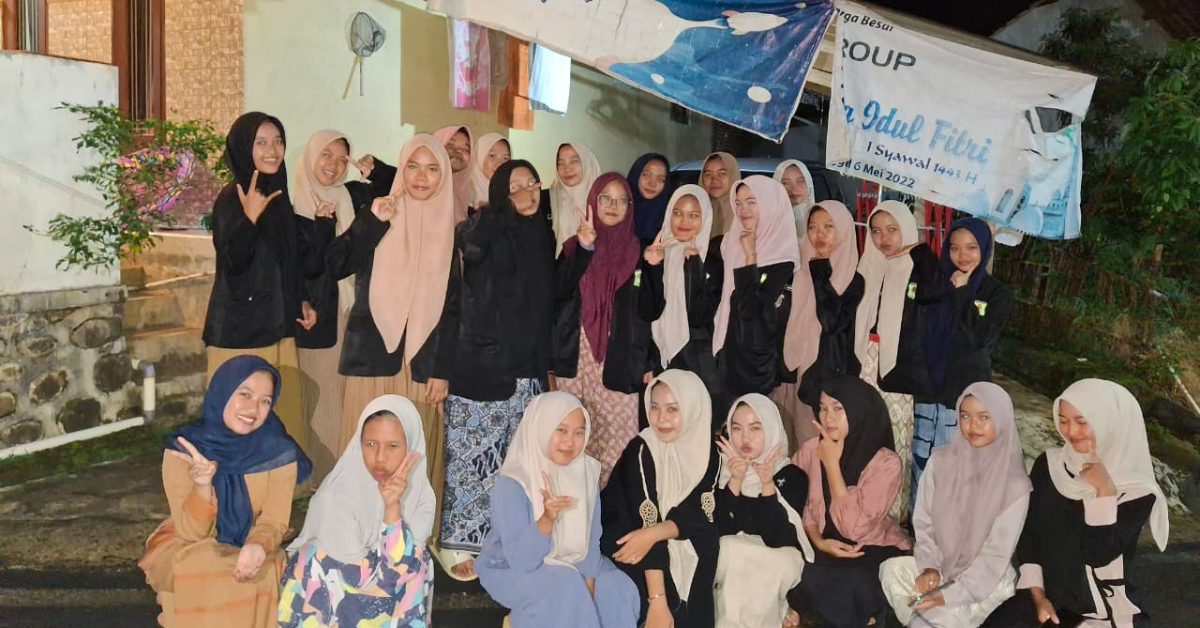 Membaca Yasin Dan Tahlil Bersama Pemudi Di Desa Kaso Gunung