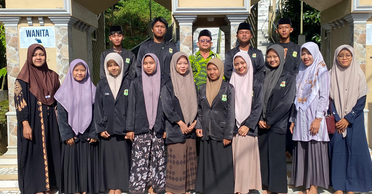 Ziaroh ke makam Ki Ageng Rogoselo 