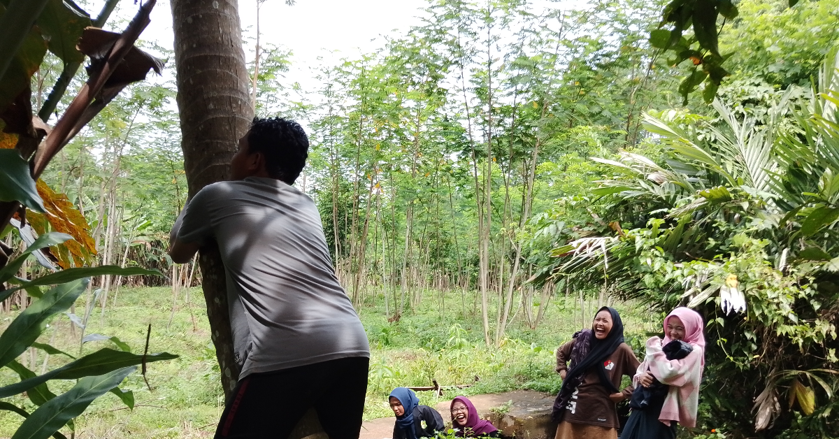 Berkebun dengan Tuan Rumah