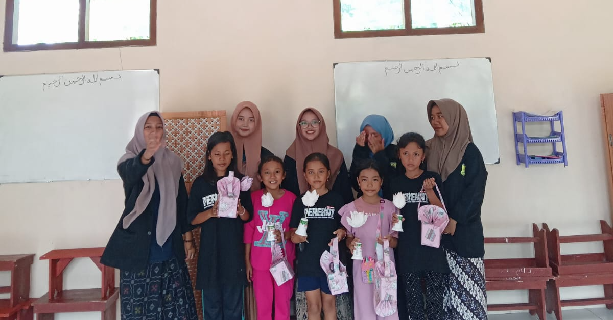 Membuat Hasta Karya Spesial Hari Ibu