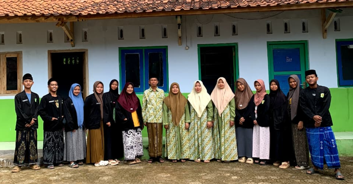 KHATAMAN AL QUR'AN DAN PERPISAHAN PPL KELOMPOK 10 